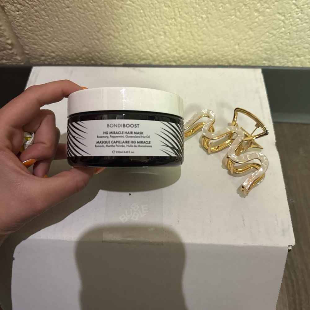 BondiBoost HG Miracle Hair Mask